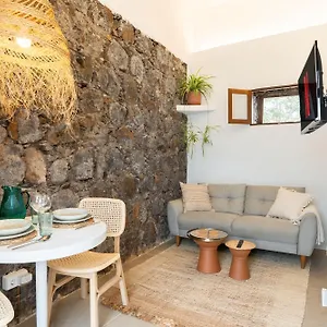 studio-canario-with-patio-casa-del-indiano.tenerifehoteles.net/
